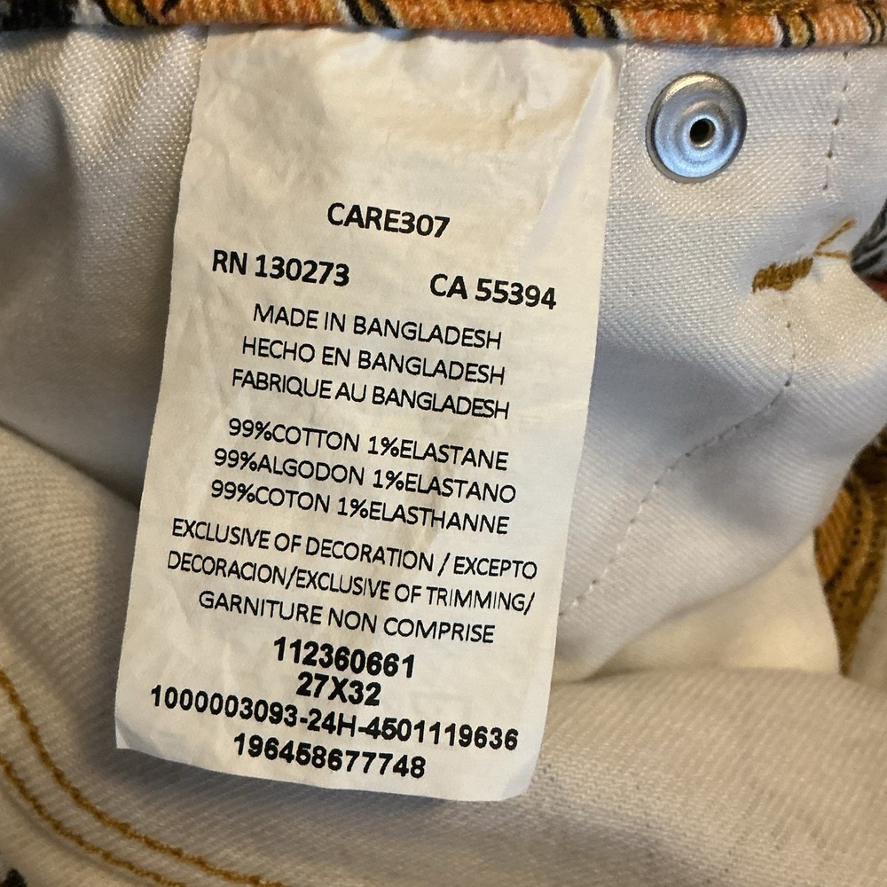 Wrangler Ladies Lainey Wilson Life Of Lainey Multiprint Flare Jeans Sz 27 X 32 - Picture 9 of 10